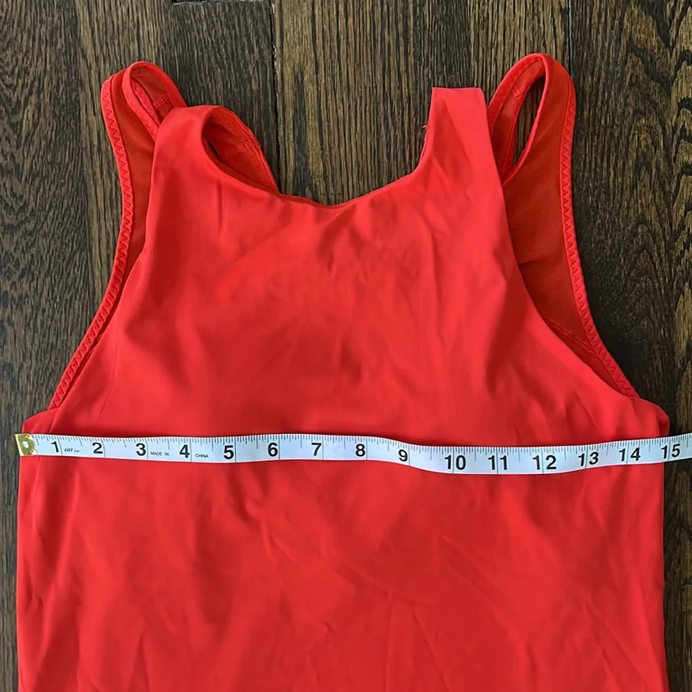 Athleta hybrid tank - Picture 4 of 5